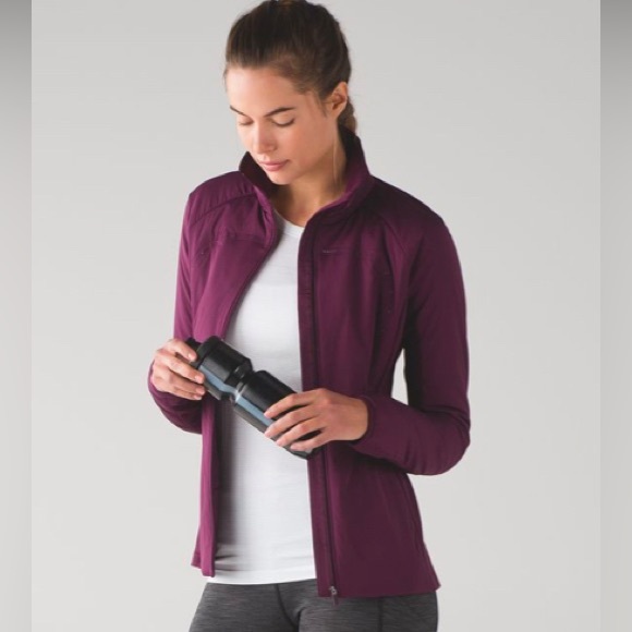 Run for cold lululemon puffer jacket - Plum - Picture 1 of 8